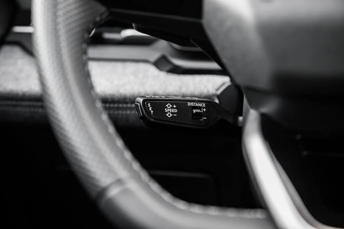 S edition 100 kWh | Panoramadak | Luchtvering | Bang & Olufsen | HUD |