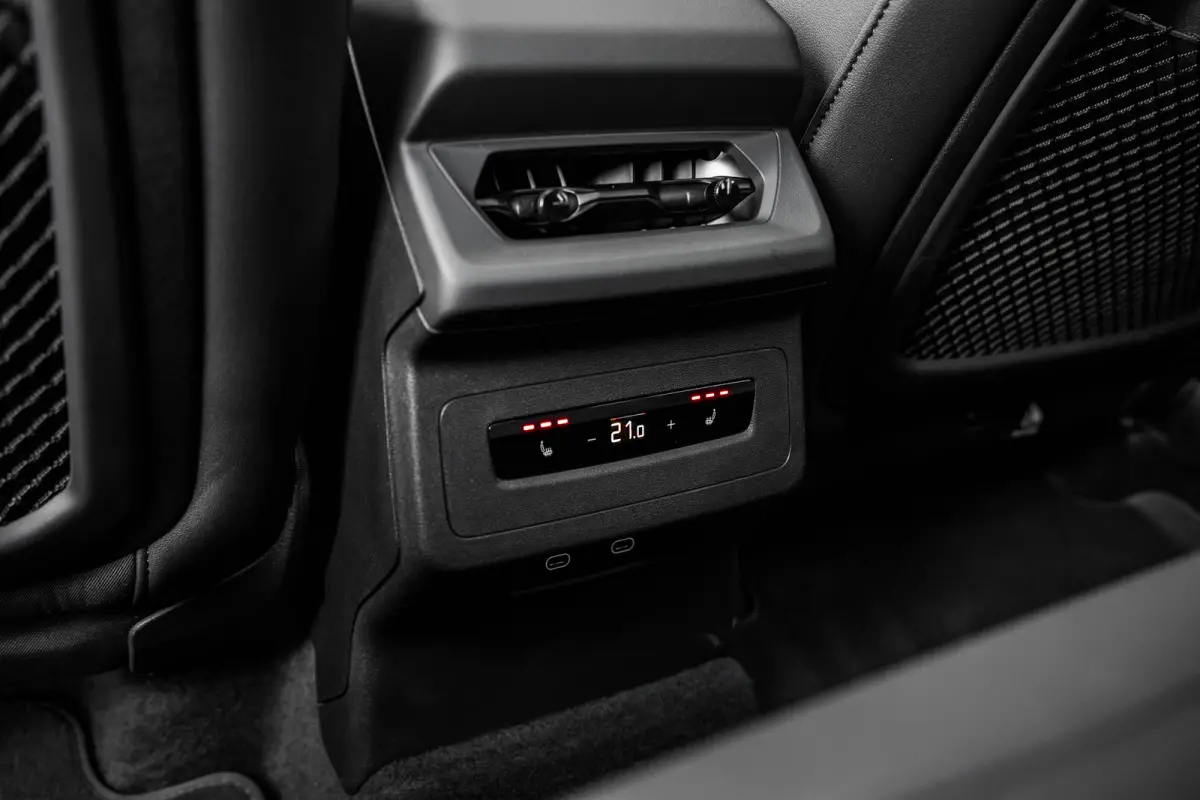 S edition 100 kWh | Panoramadak | Luchtvering | Bang & Olufsen | HUD |