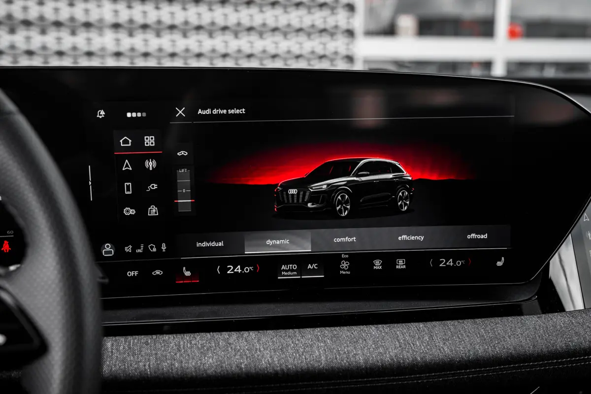 S edition 100 kWh | Panoramadak | Luchtvering | Bang & Olufsen | HUD |