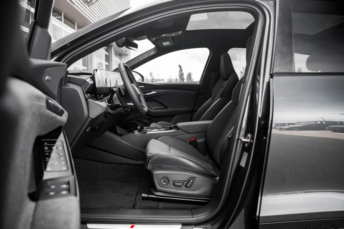 S edition 100 kWh | Panoramadak | Luchtvering | Bang & Olufsen | HUD |