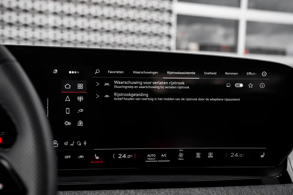 S edition 100 kWh | Panoramadak | Luchtvering | Bang & Olufsen | HUD |