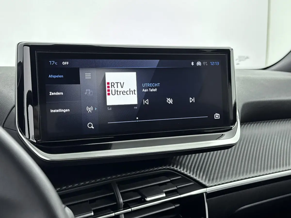 SUV 100pk Allure | Navigatie | CarPlay | Parkeerhulp | LED Koplampen