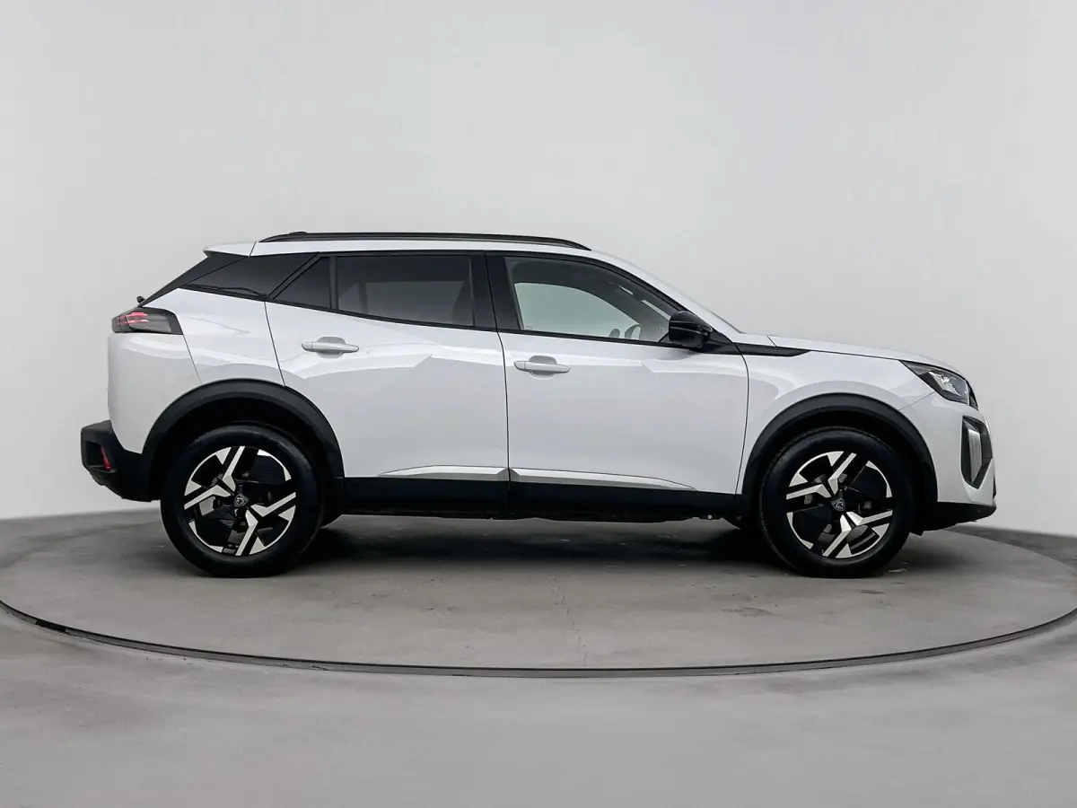 SUV 100pk Allure | Navigatie | CarPlay | Parkeerhulp | LED Koplampen