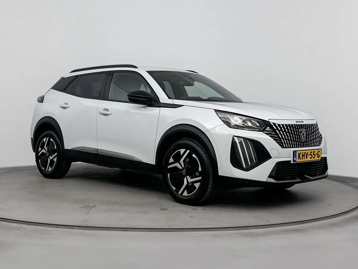 SUV 100pk Allure | Navigatie | CarPlay | Parkeerhulp | LED Koplampen