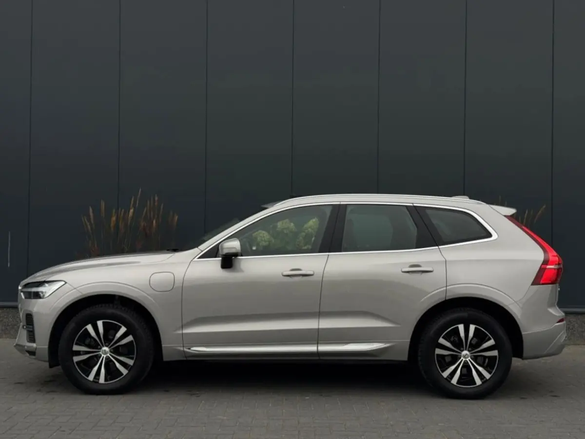 2.0 T6 Recharge AWD Inscription | PANO | Carplay