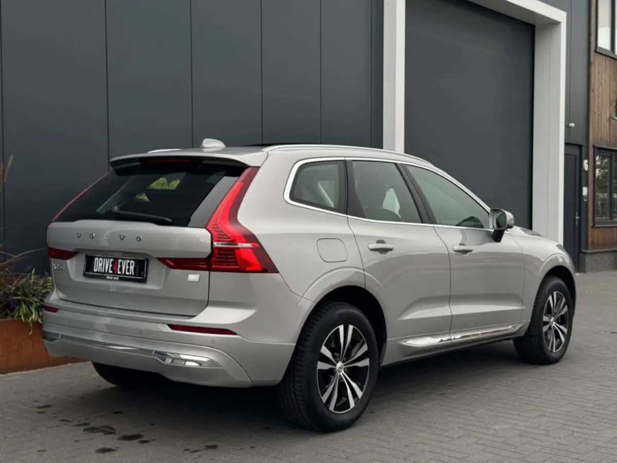 2.0 T6 Recharge AWD Inscription | PANO | Carplay
