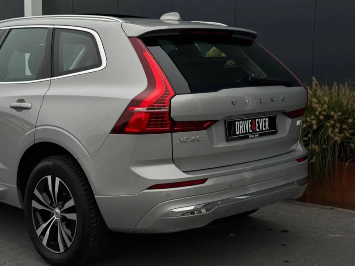 2.0 T6 Recharge AWD Inscription | PANO | Carplay