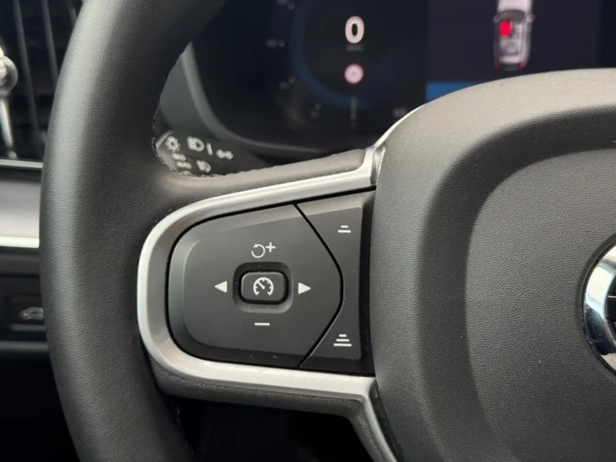 2.0 T6 Recharge AWD Inscription | PANO | Carplay