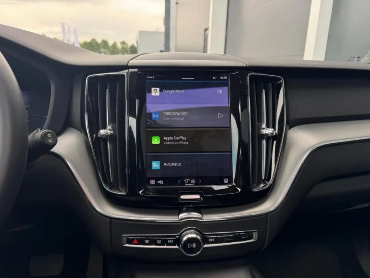 2.0 T6 Recharge AWD Inscription | PANO | Carplay