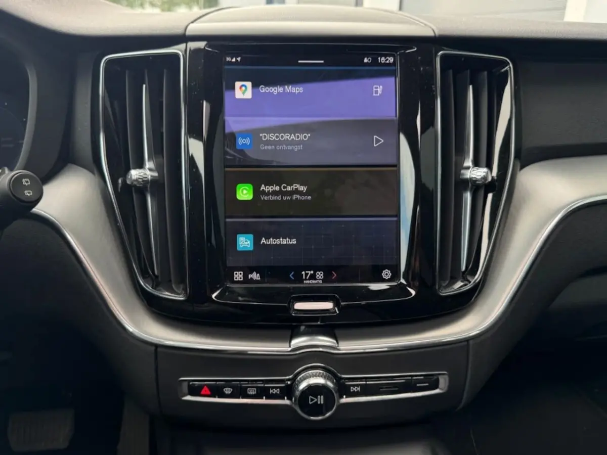2.0 T6 Recharge AWD Inscription | PANO | Carplay