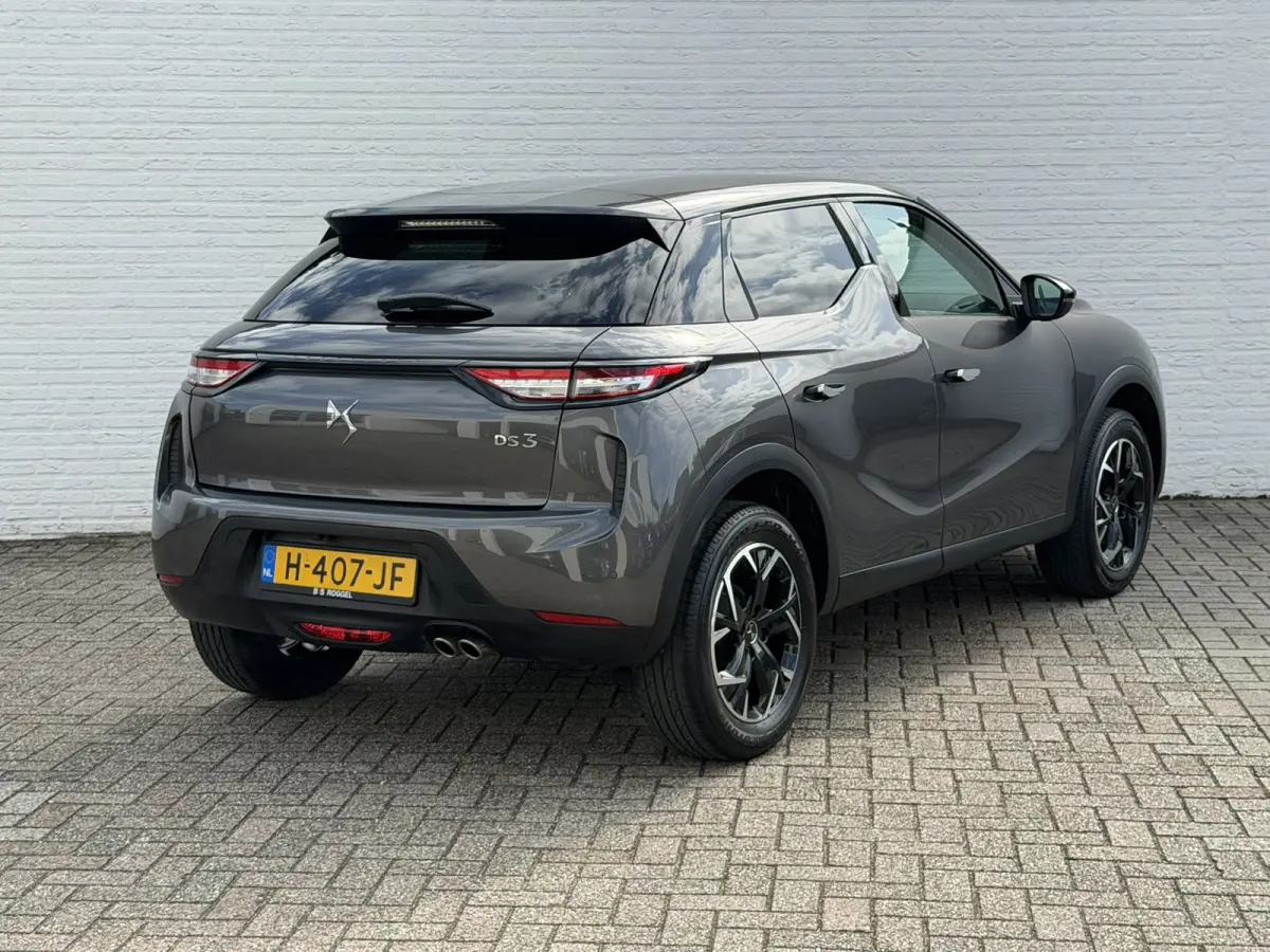 1.2 PureTech So Chic Camera Navigatie Carplay DAB Cruise Leder Lane assist