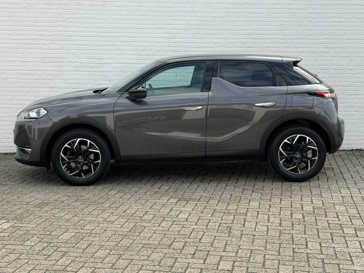 1.2 PureTech So Chic Camera Navigatie Carplay DAB Cruise Leder Lane assist