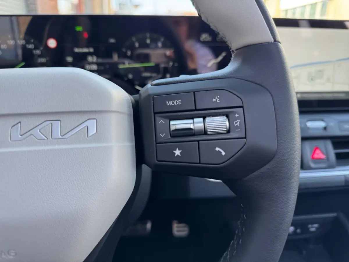 Sportswagon 1.0 T-GDi MHEV GT-Line Launch Edition | Schuif/kantel dak | Navigatie | Climate control | Elektrische stoel verstelling | Stoel+ Stuur verwarming