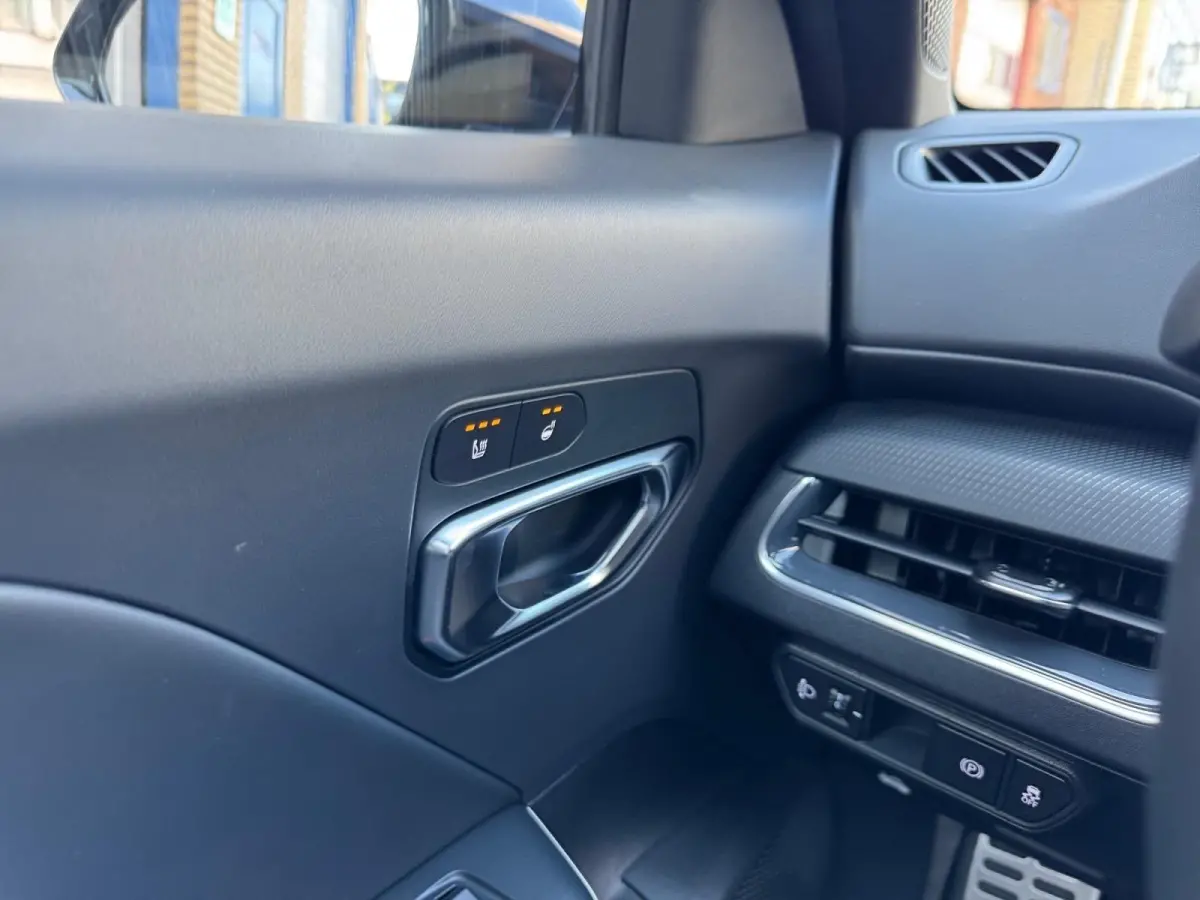 Sportswagon 1.0 T-GDi MHEV GT-Line Launch Edition | Schuif/kantel dak | Navigatie | Climate control | Elektrische stoel verstelling | Stoel+ Stuur verwarming