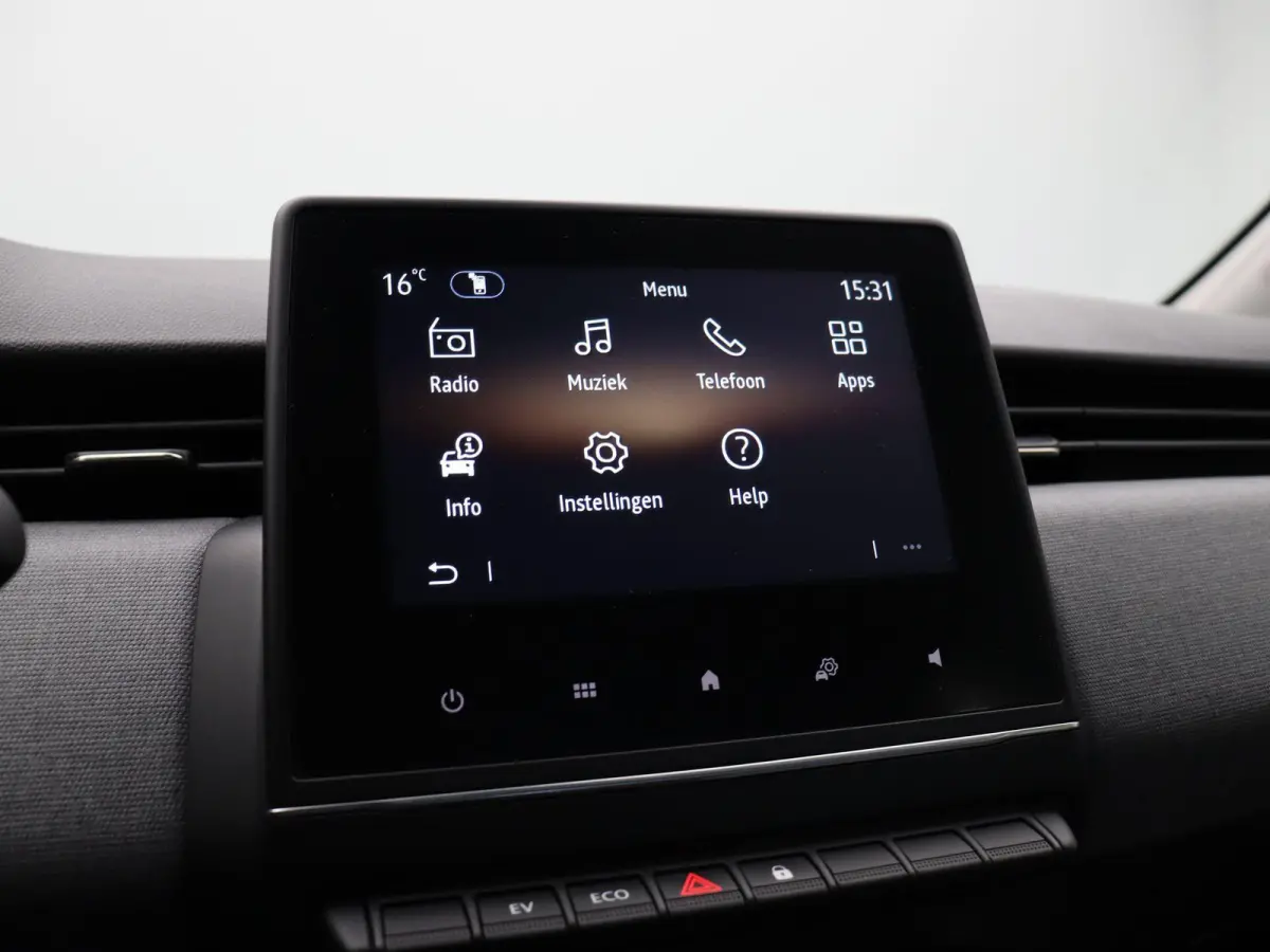 1.6 E-Tech Full Hybrid 145 evolution | Parkeersensoren achter | Apple carplay |