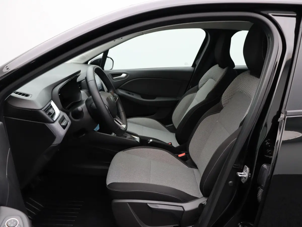 1.6 E-Tech Full Hybrid 145 evolution | Parkeersensoren achter | Apple carplay |
