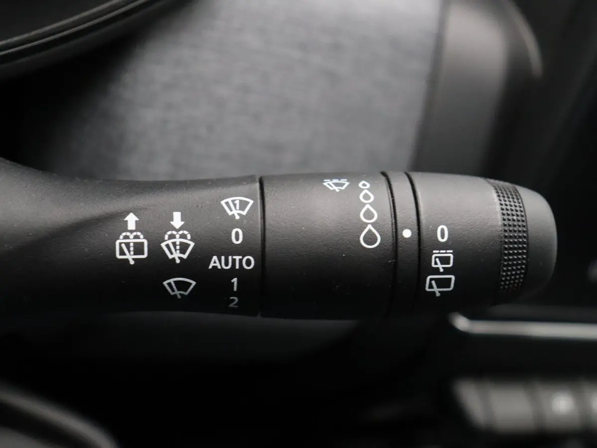 1.6 E-Tech Full Hybrid 145 evolution | Parkeersensoren achter | Apple carplay |