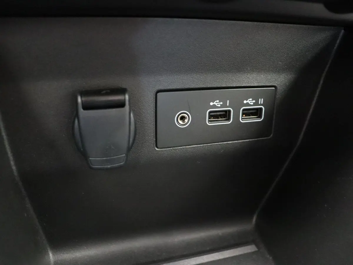 1.6 E-Tech Full Hybrid 145 evolution | Parkeersensoren achter | Apple carplay |