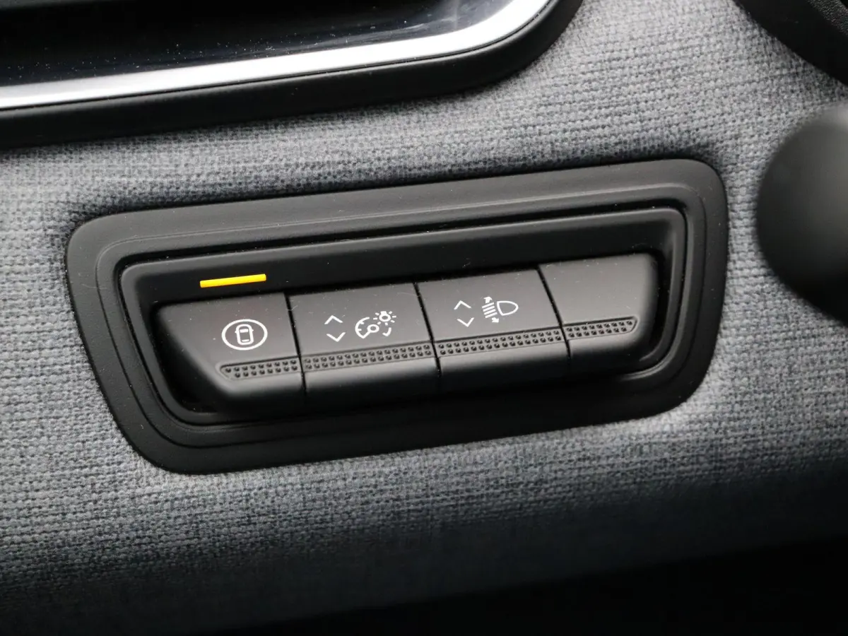 1.6 E-Tech Full Hybrid 145 evolution | Parkeersensoren achter | Apple carplay |