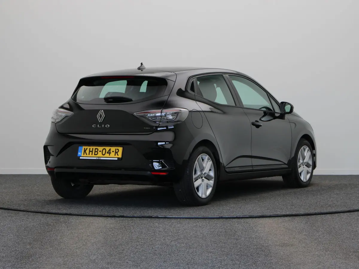 1.6 E-Tech Full Hybrid 145 evolution | Parkeersensoren achter | Apple carplay |