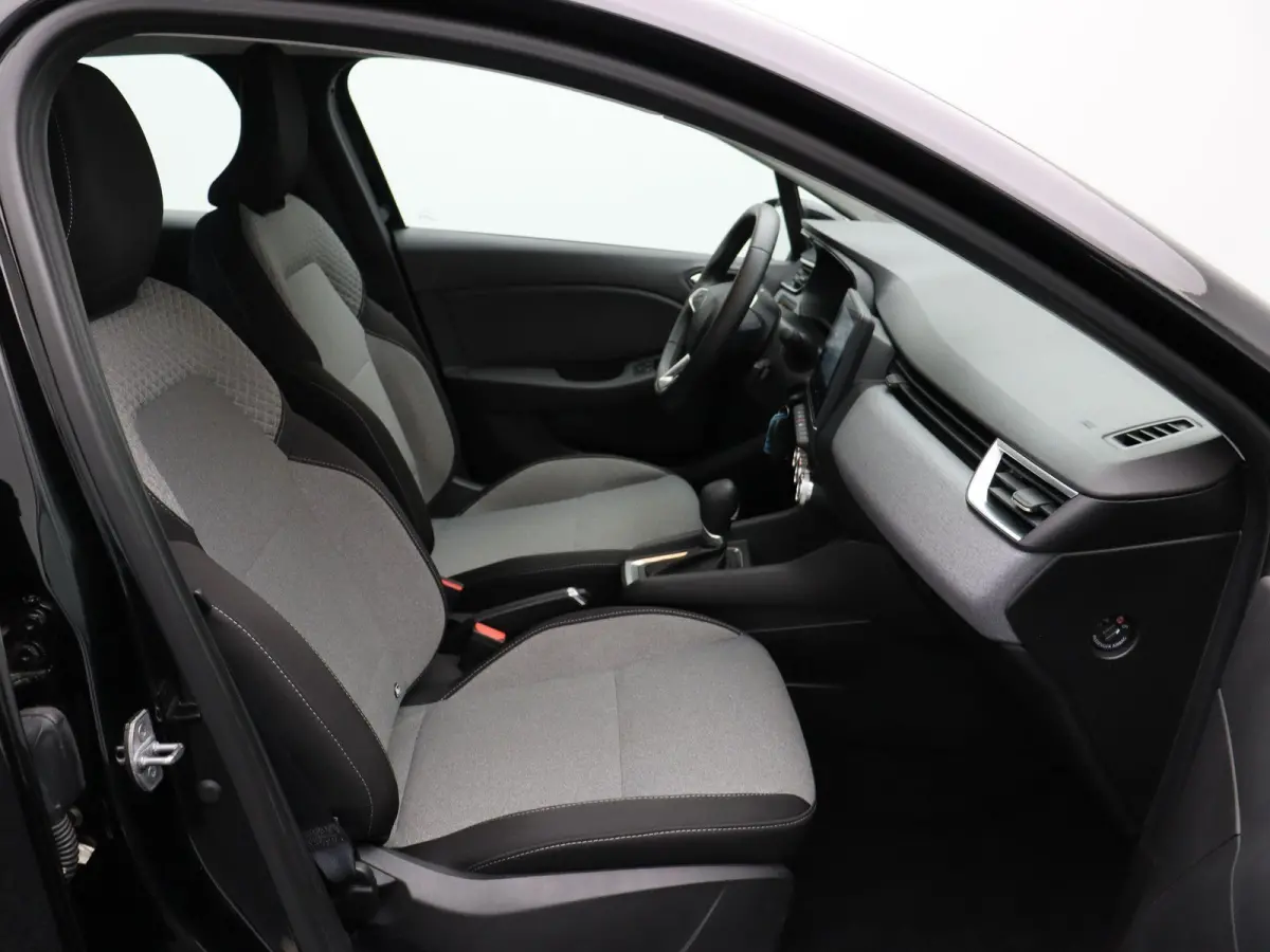 1.6 E-Tech Full Hybrid 145 evolution | Parkeersensoren achter | Apple carplay |