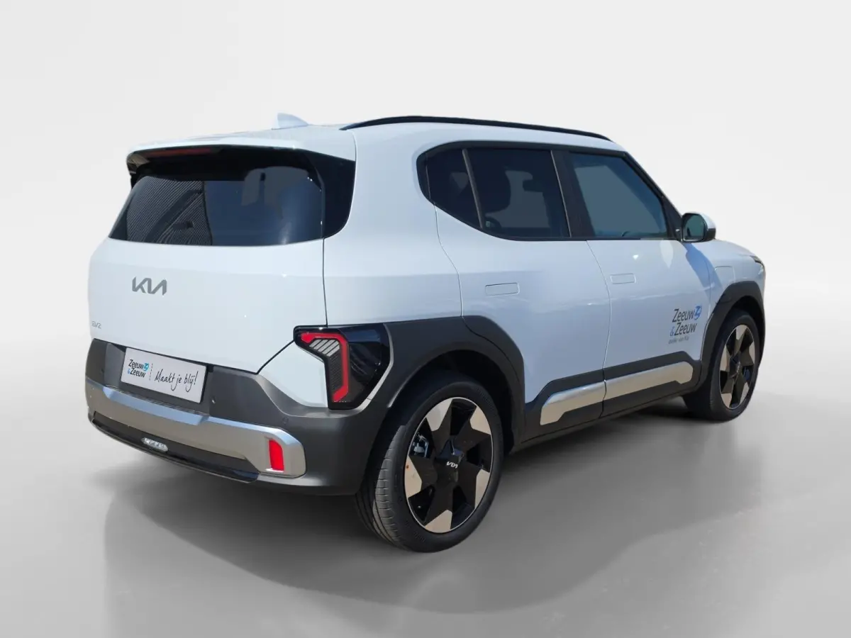 Plus 42.2 kWh | Navigatie | Climate control | Stoel + Stuurverwarming | Parkeer sensoren voor + achter | Parkeer camera achter | DEMO