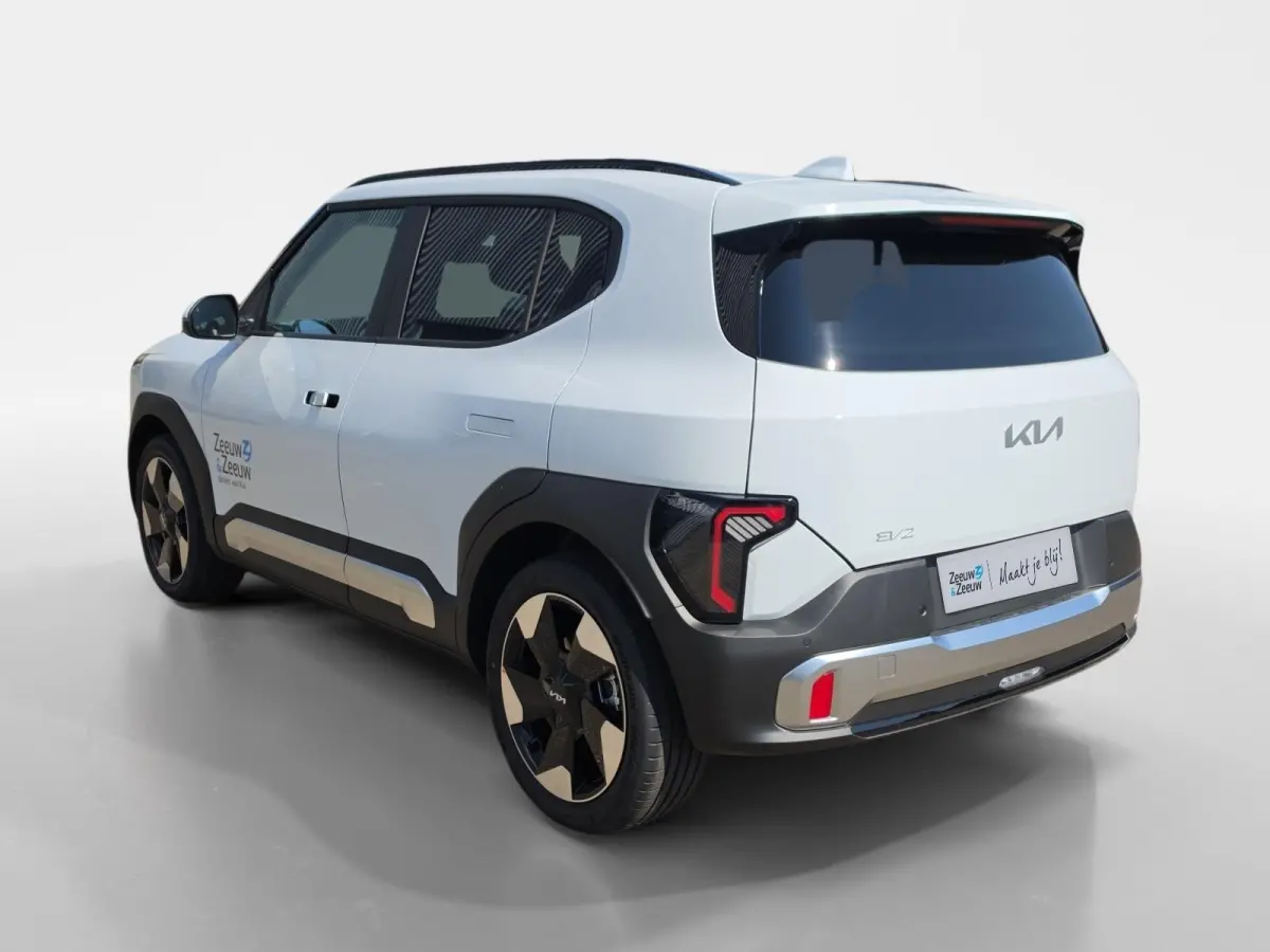 Plus 42.2 kWh | Navigatie | Climate control | Stoel + Stuurverwarming | Parkeer sensoren voor + achter | Parkeer camera achter | DEMO