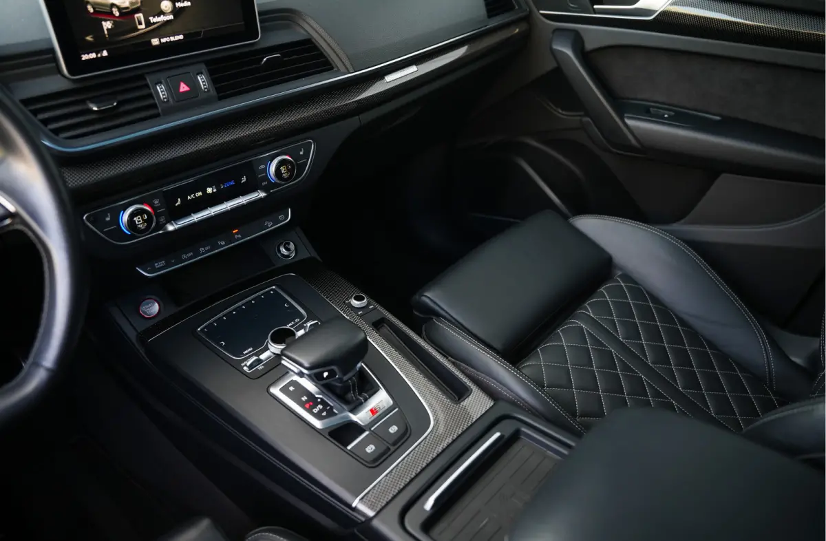 SQ5 3.0 TFSI 354 pk SQ5 Quattro Pro Line Plus S-Line / Lucht-Vering/ RS-Stoelen/ Pano-Dak/ Head-Up/ 360-Camera/ Keyless/ B&O-Sound/ Adap.Cruise/ Matrix-Led/ Trekhaak/ 21'' LMV