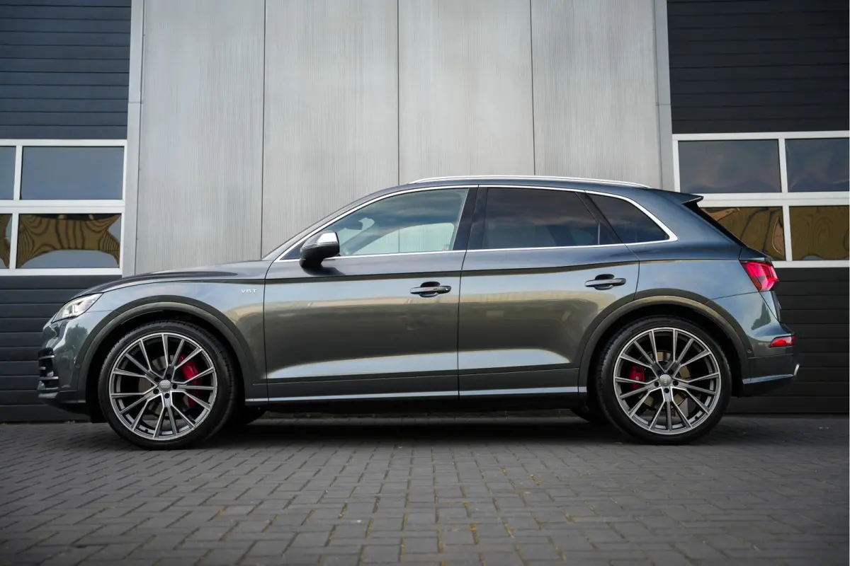 SQ5 3.0 TFSI 354 pk SQ5 Quattro Pro Line Plus S-Line / Lucht-Vering/ RS-Stoelen/ Pano-Dak/ Head-Up/ 360-Camera/ Keyless/ B&O-Sound/ Adap.Cruise/ Matrix-Led/ Trekhaak/ 21'' LMV