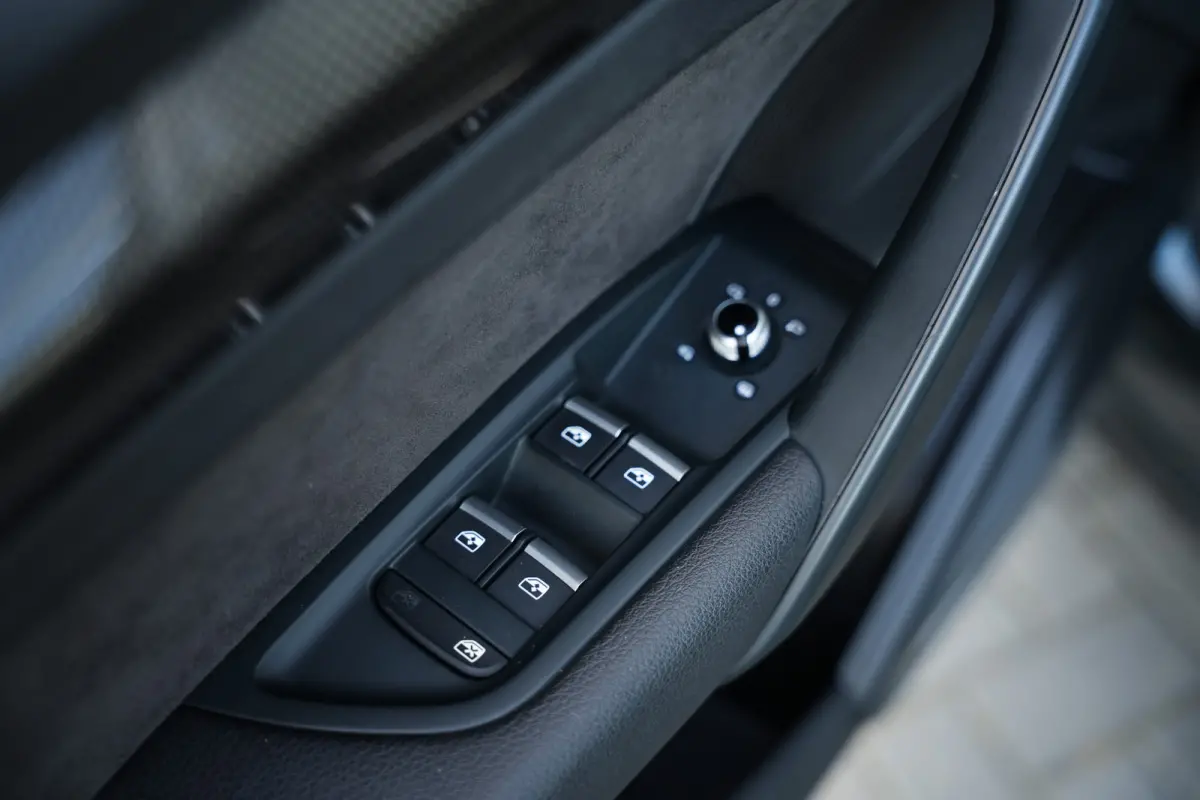 SQ5 3.0 TFSI 354 pk SQ5 Quattro Pro Line Plus S-Line / Lucht-Vering/ RS-Stoelen/ Pano-Dak/ Head-Up/ 360-Camera/ Keyless/ B&O-Sound/ Adap.Cruise/ Matrix-Led/ Trekhaak/ 21'' LMV
