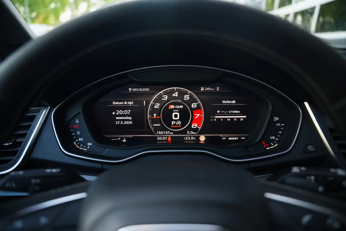 SQ5 3.0 TFSI 354 pk SQ5 Quattro Pro Line Plus S-Line / Lucht-Vering/ RS-Stoelen/ Pano-Dak/ Head-Up/ 360-Camera/ Keyless/ B&O-Sound/ Adap.Cruise/ Matrix-Led/ Trekhaak/ 21'' LMV