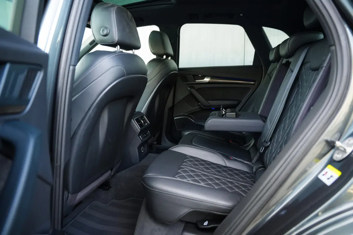 SQ5 3.0 TFSI 354 pk SQ5 Quattro Pro Line Plus S-Line / Lucht-Vering/ RS-Stoelen/ Pano-Dak/ Head-Up/ 360-Camera/ Keyless/ B&O-Sound/ Adap.Cruise/ Matrix-Led/ Trekhaak/ 21'' LMV