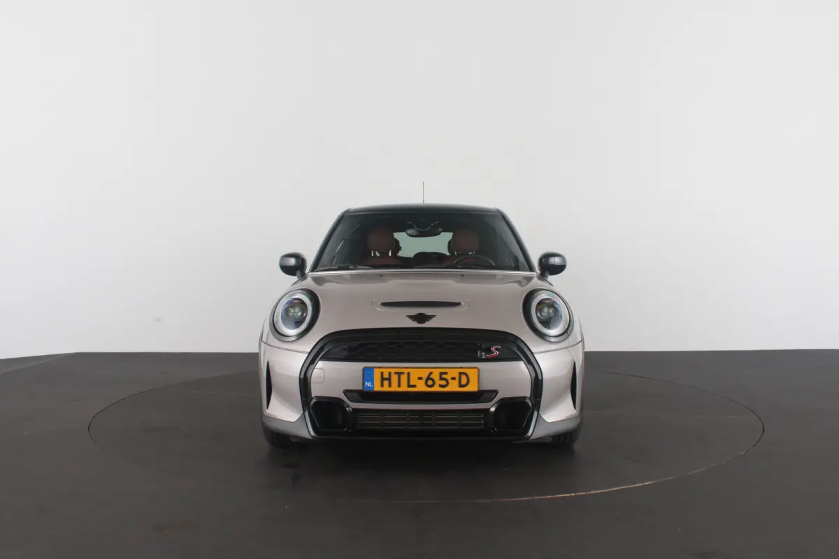 Mini 2.0 S Yours > Zwart Dak/Leer/Rooftop Grey/Stoelverwarming
