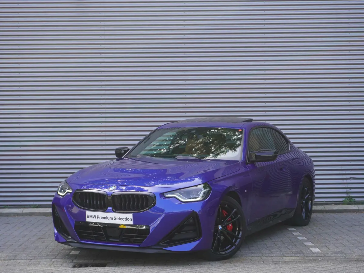 M240i xDrive | M Sportpakket Pro | 19 inch LM M Dubbelspaak | Trekhaak met afneembare kogel | HIFI System Harman Kardon | Elektrisch bediend glazen schuif-/kanteldak