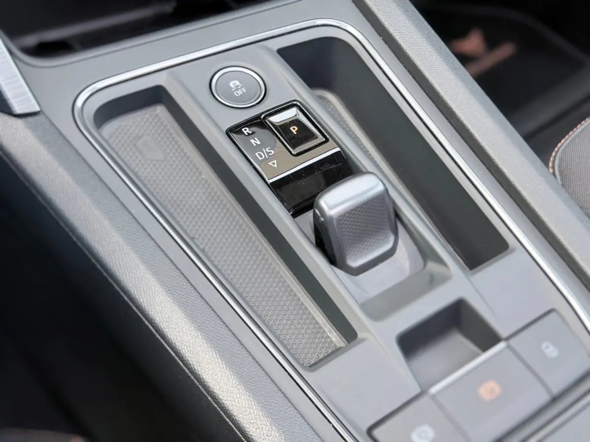1.4 e-Hybrid VZ Performance Pano/360/Sfeer