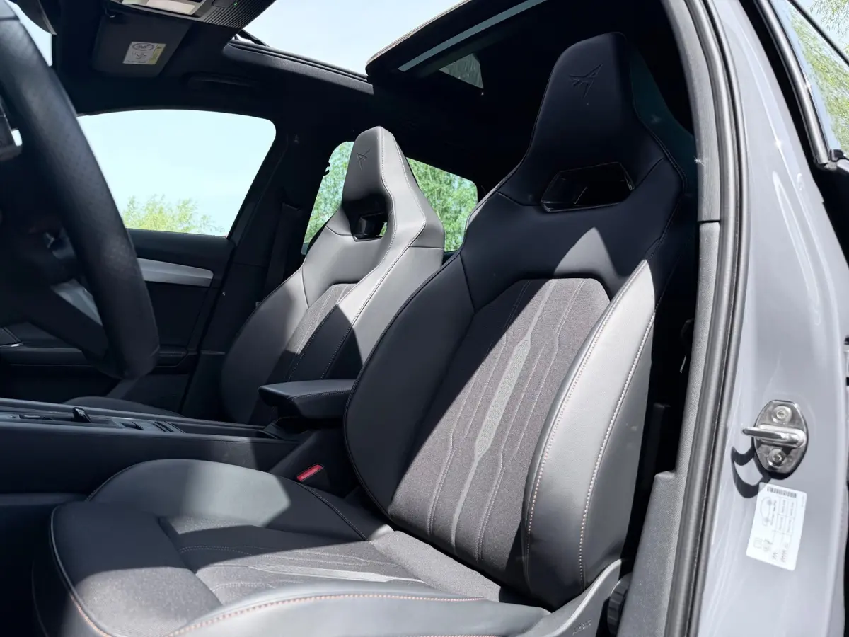 1.4 e-Hybrid VZ Performance Pano/360/Sfeer