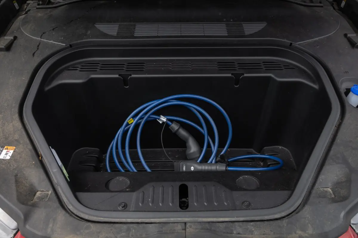RWD 75 kWh | Camera | Adapt. Cruise | Standkachel | Stoel en Stuurverwarming | Apple/Android Carplay | Automatisch inparkeren | Lederen bekleding | Full LED