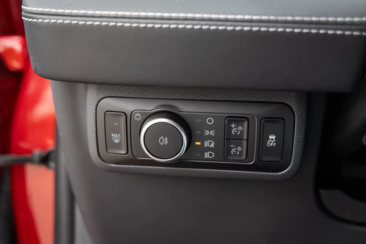 RWD 75 kWh | Camera | Adapt. Cruise | Standkachel | Stoel en Stuurverwarming | Apple/Android Carplay | Automatisch inparkeren | Lederen bekleding | Full LED