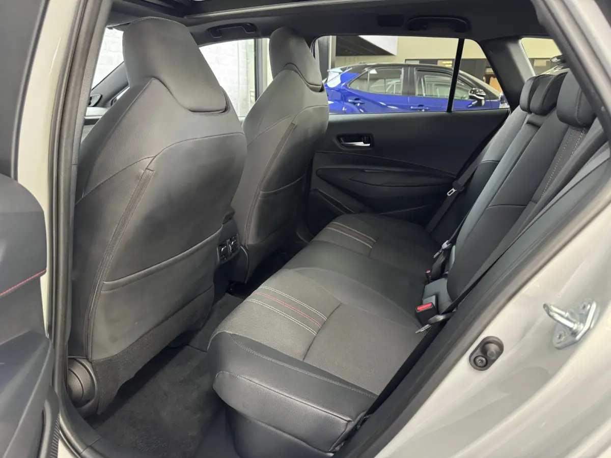 2.0 Hybrid GR-Sport Pano JBL HUD