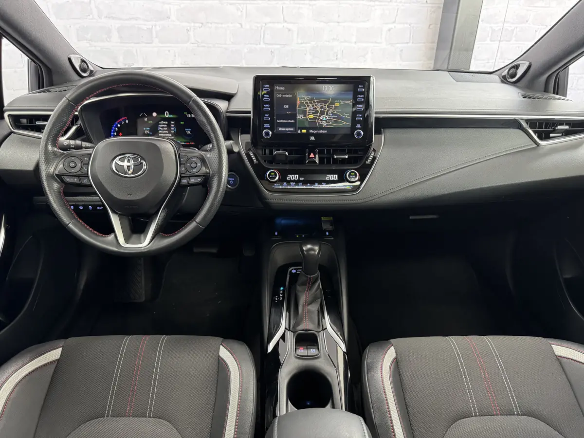 2.0 Hybrid GR-Sport Pano JBL HUD