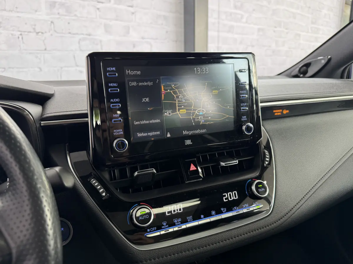 2.0 Hybrid GR-Sport Pano JBL HUD