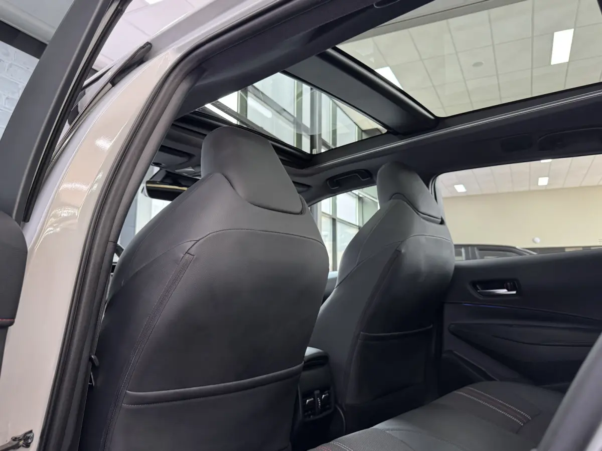 2.0 Hybrid GR-Sport Pano JBL HUD