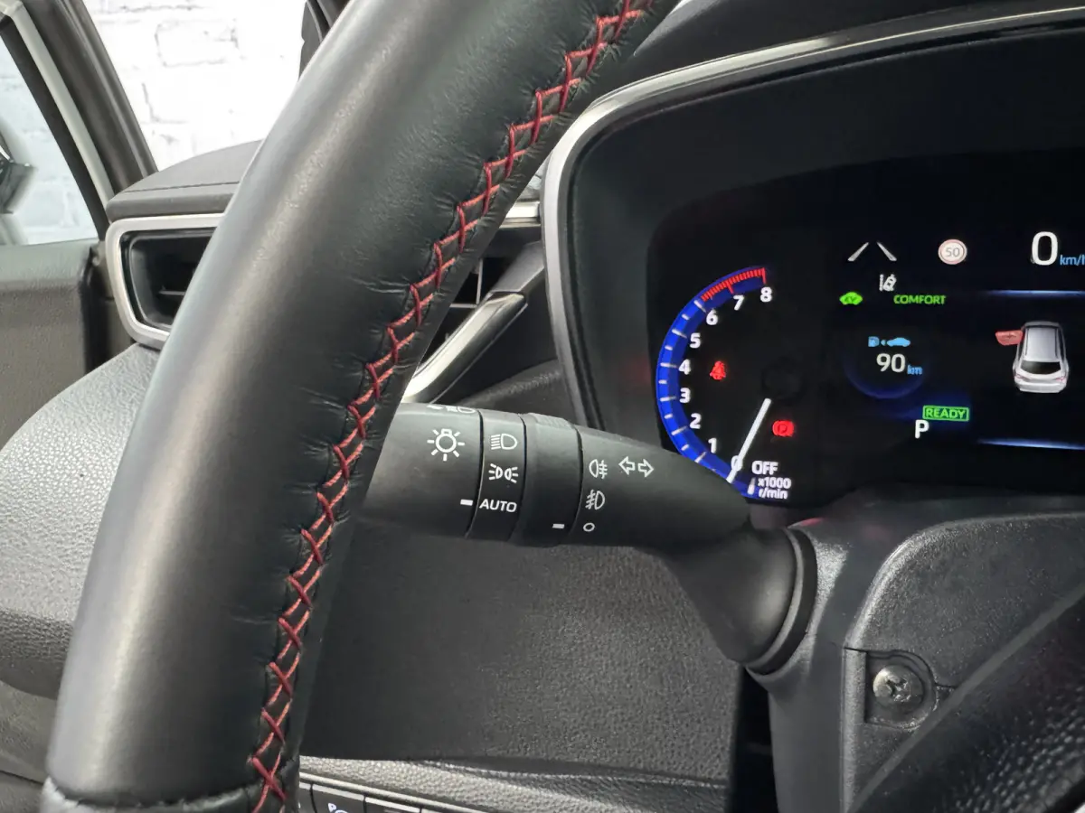 2.0 Hybrid GR-Sport Pano JBL HUD