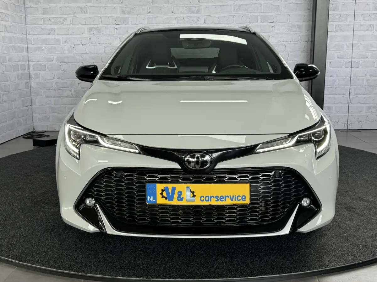 2.0 Hybrid GR-Sport Pano JBL HUD