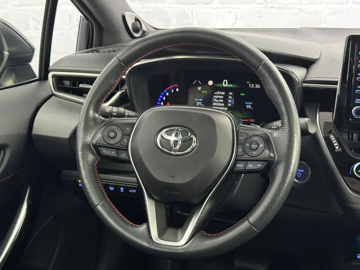 2.0 Hybrid GR-Sport Pano JBL HUD