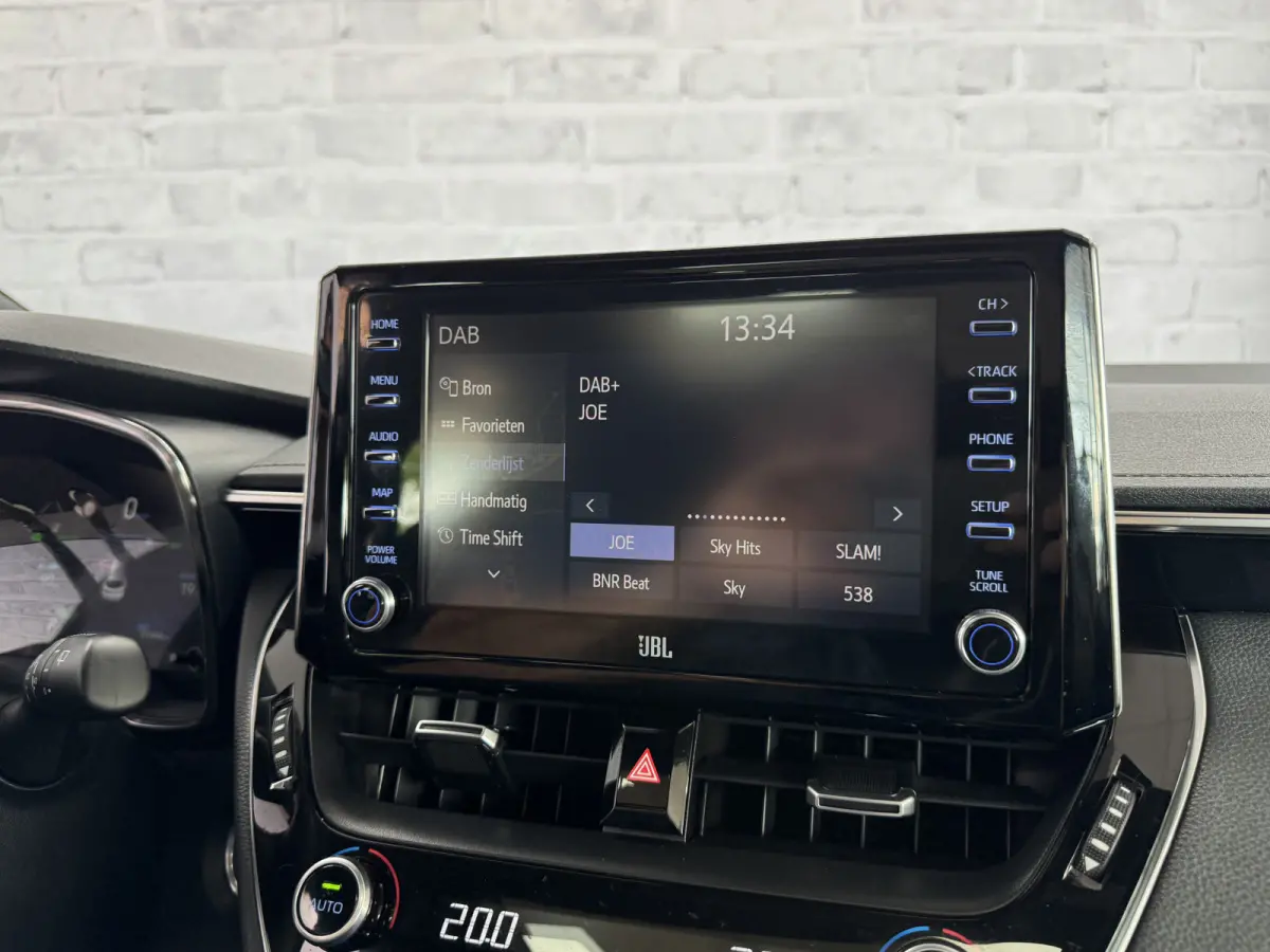 2.0 Hybrid GR-Sport Pano JBL HUD