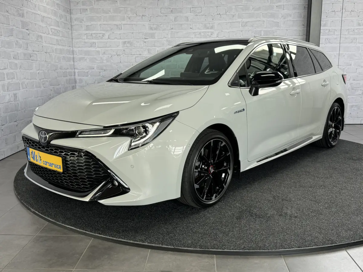 2.0 Hybrid GR-Sport Pano JBL HUD