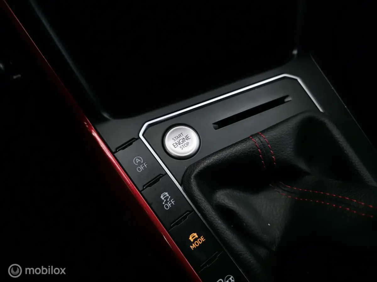 2.0 TSI GTI / Pano / Beats / Carplay