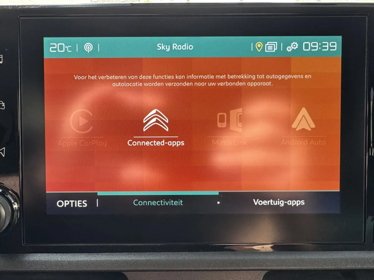 XL 1.2 PureTech Shine 7p Trekhaak All-Season Banden, Carplay, Navi, Parkeersensoren, Climate Control