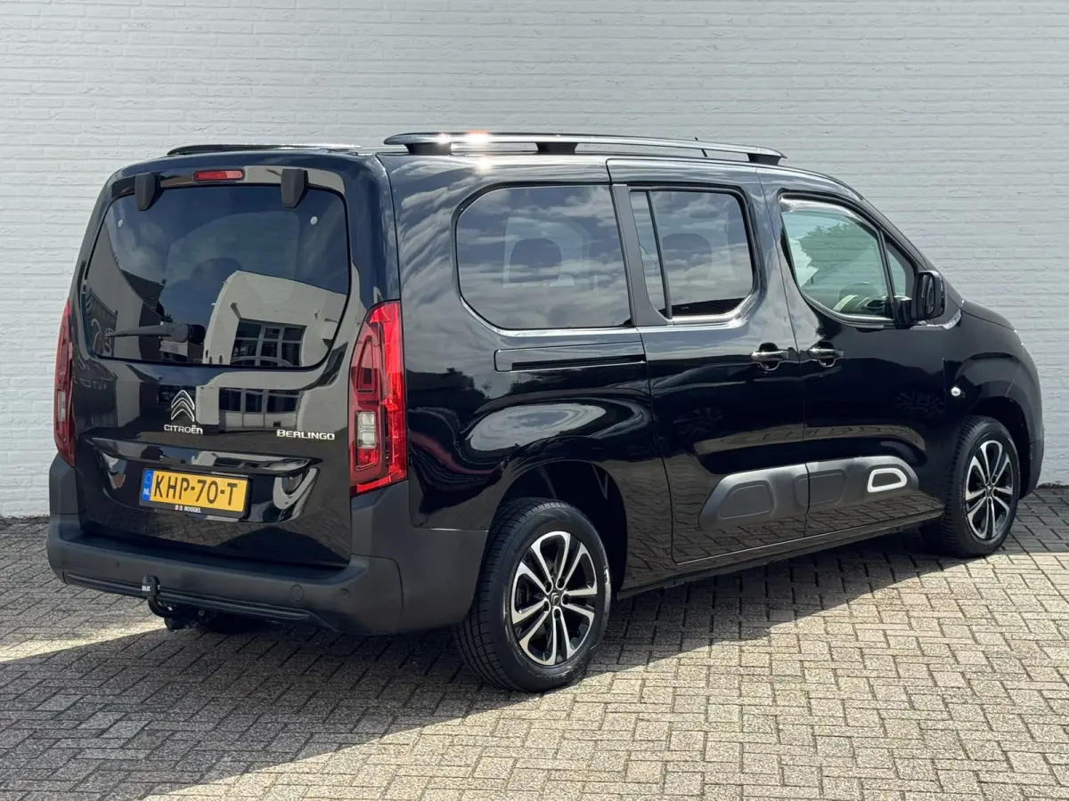 XL 1.2 PureTech Shine 7p Trekhaak All-Season Banden, Carplay, Navi, Parkeersensoren, Climate Control